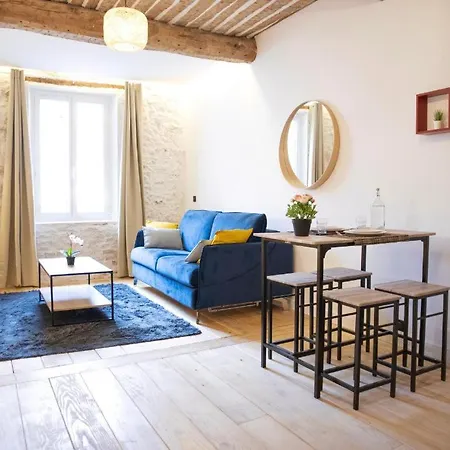 New - Ou Vieil Αντίμπ