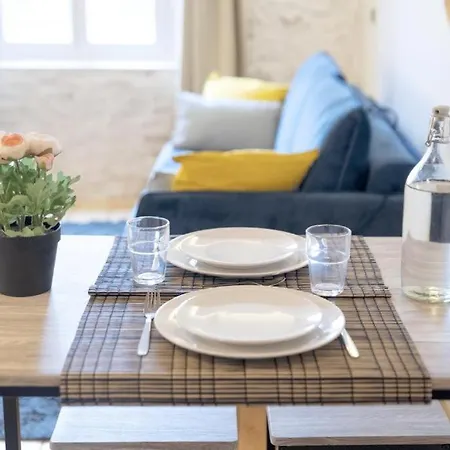 New - Ou Vieil Διαμέρισμα