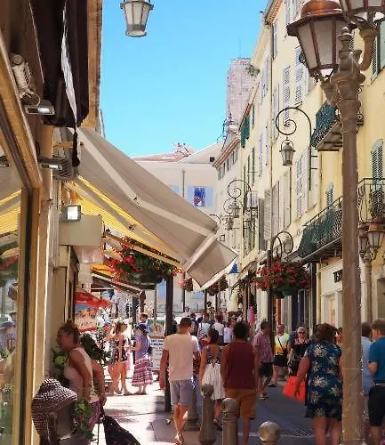 New - Ou Vieil Διαμέρισμα